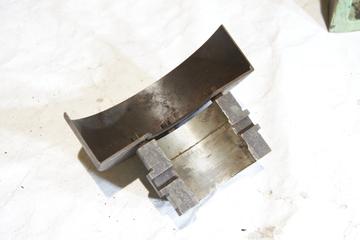 Half-Bearing for Bottom End of Spindle