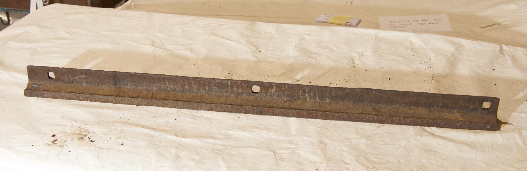 Piece (approx 3') T-section grooved tram rail