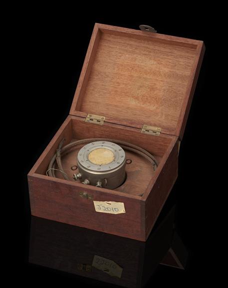 Early GEC condenser microphone