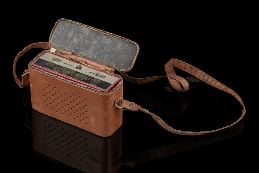 Personal transistor Radio in leather carry case made by Murphy