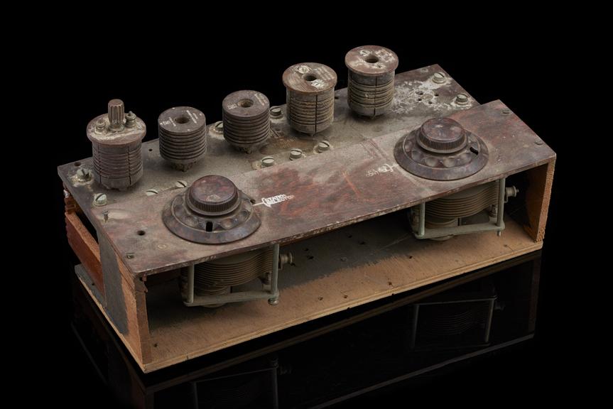 MH Radio Receiver Science Museum Group Collection