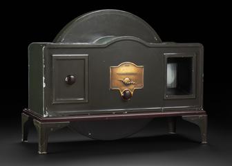 Baird 'Tin box' Televisor