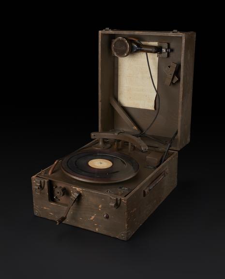 BBC 'Midget' Portable Disc Recorder