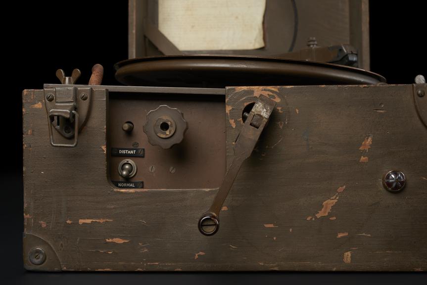 BBC 'Midget' Portable Disc Recorder