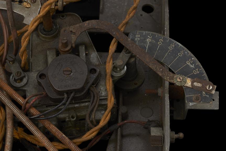 Drawing machine 2 by Desmond Paul Henry | Science Museum Group Collection