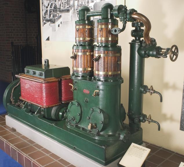 Central-valve twin tandem-compound high-speed 'Willans' steam