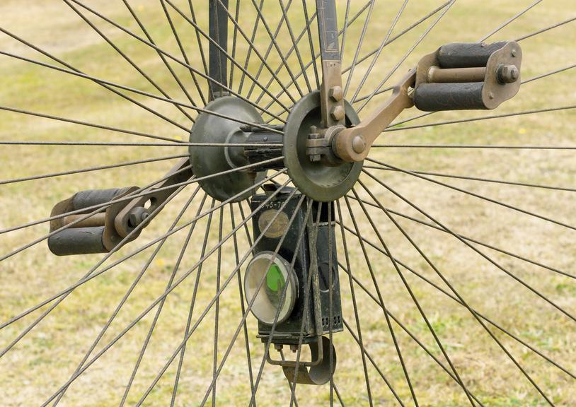 Ordinary cycle 'The Windsor' complete with saddle