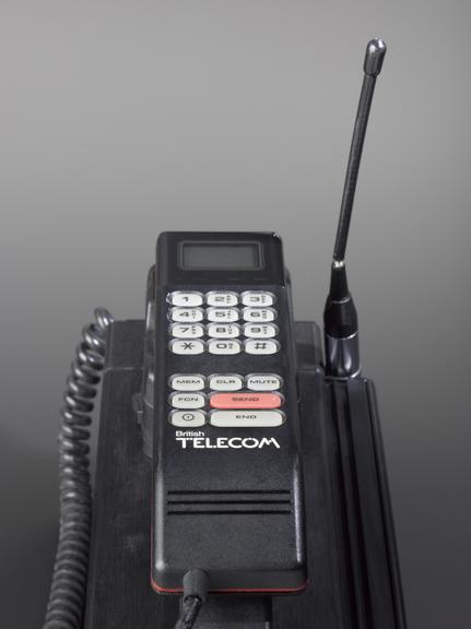 Mobile telephone with large battery pack, 1980-1991