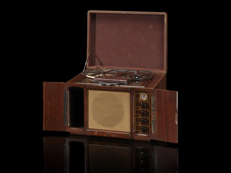 Soundmirror tape recorder model TP 411, c.1950