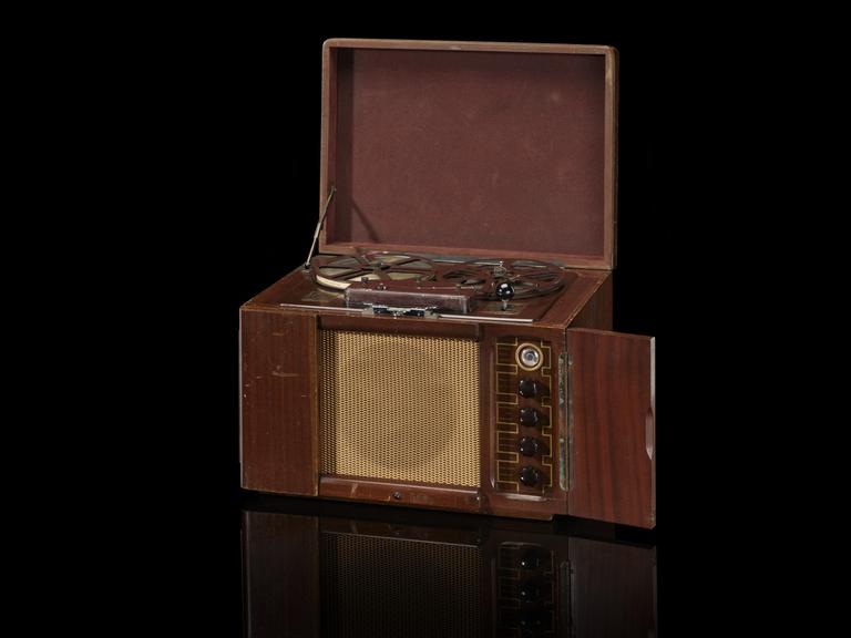 Soundmirror tape recorder model TP 411, c.1950