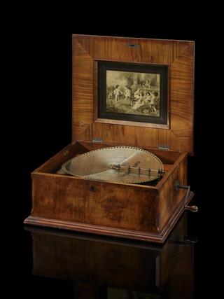 Polyphon Musical box and 13 discs