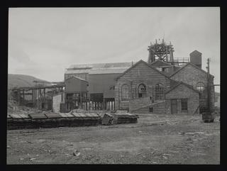A photographic print of Industry, Fuel &amp; Power - Coal, Pits - Scottish ...