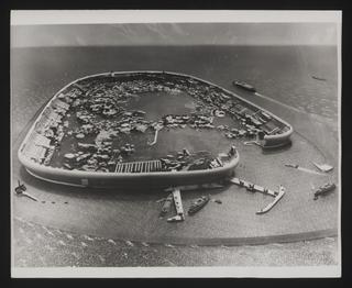 Daily Herald Photograph: Model of Sea City