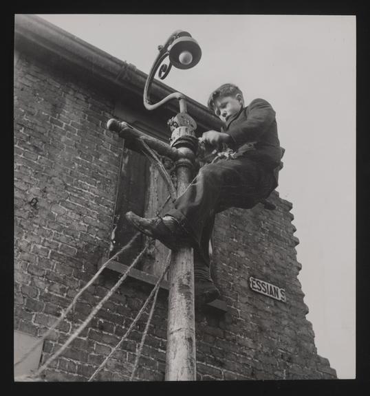 A photographic print of Housing, Post War, Houses - Planning - Stepney