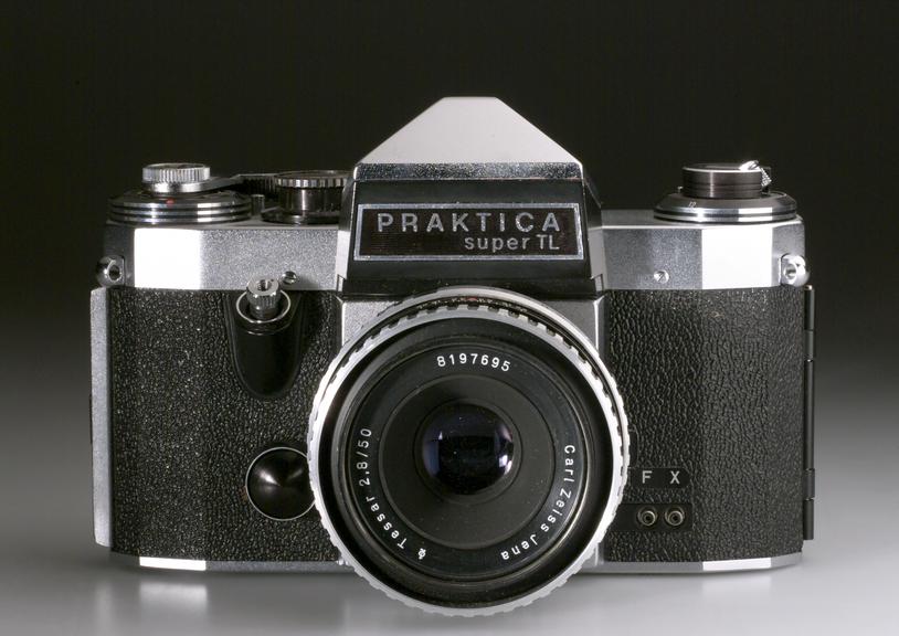 Praktica Super TL Pentaprism SLR camera with normal