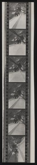 Daily Herald Contact Sheet; Steeplejacks Painting Battersea