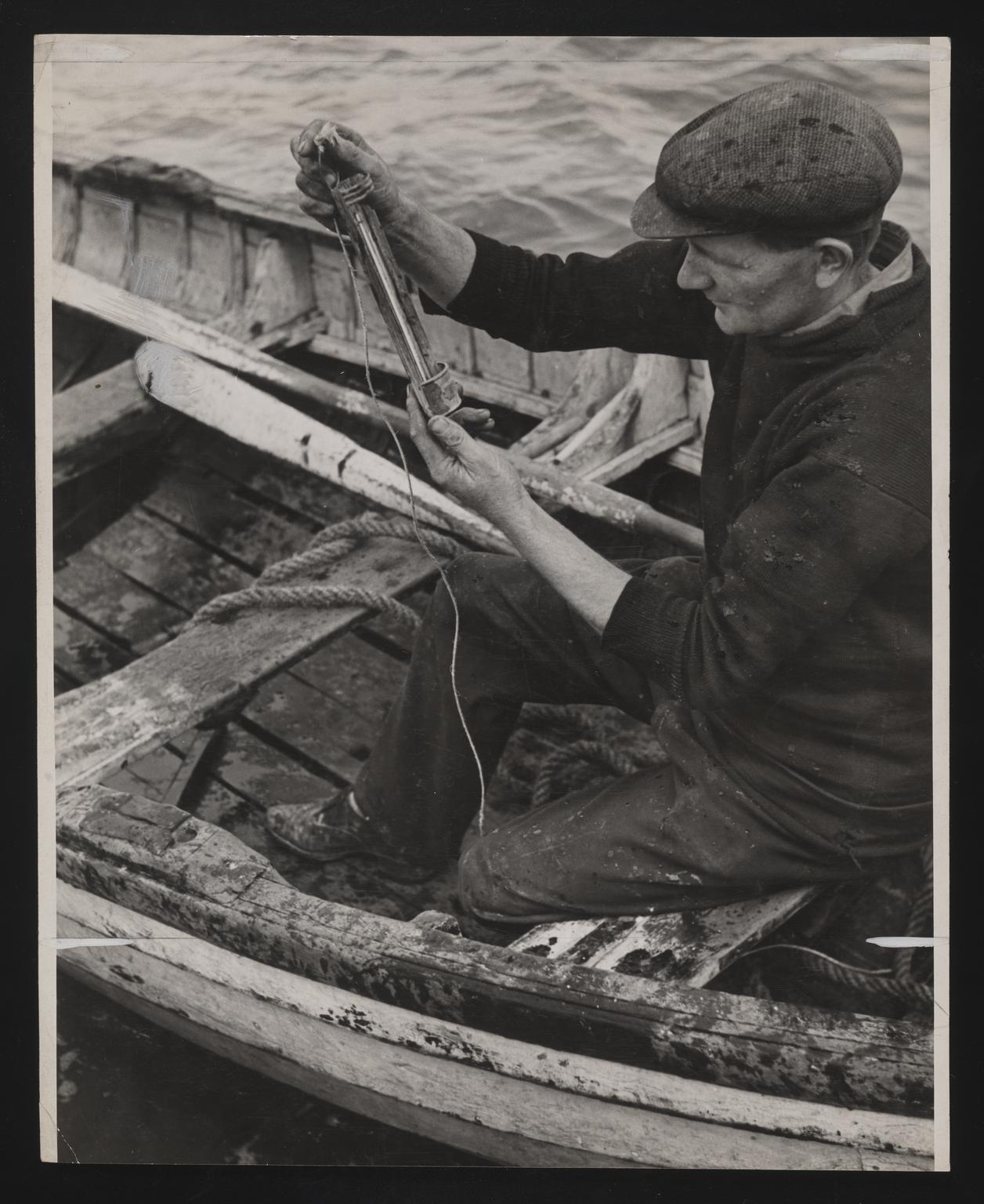 A photographic print of Fishing, Oyster & Pearl | Science Museum Group ...