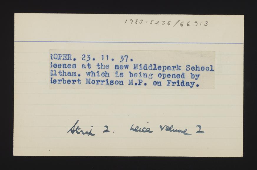 Daily Herald Contact Sheet: Middlepark School, Eltham, opening