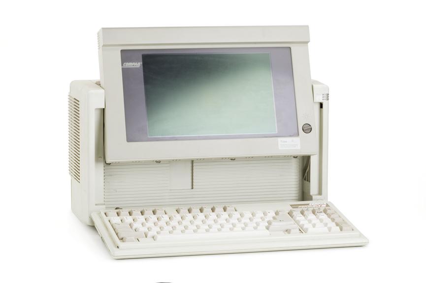 Compaq portable computer mark III c.1987