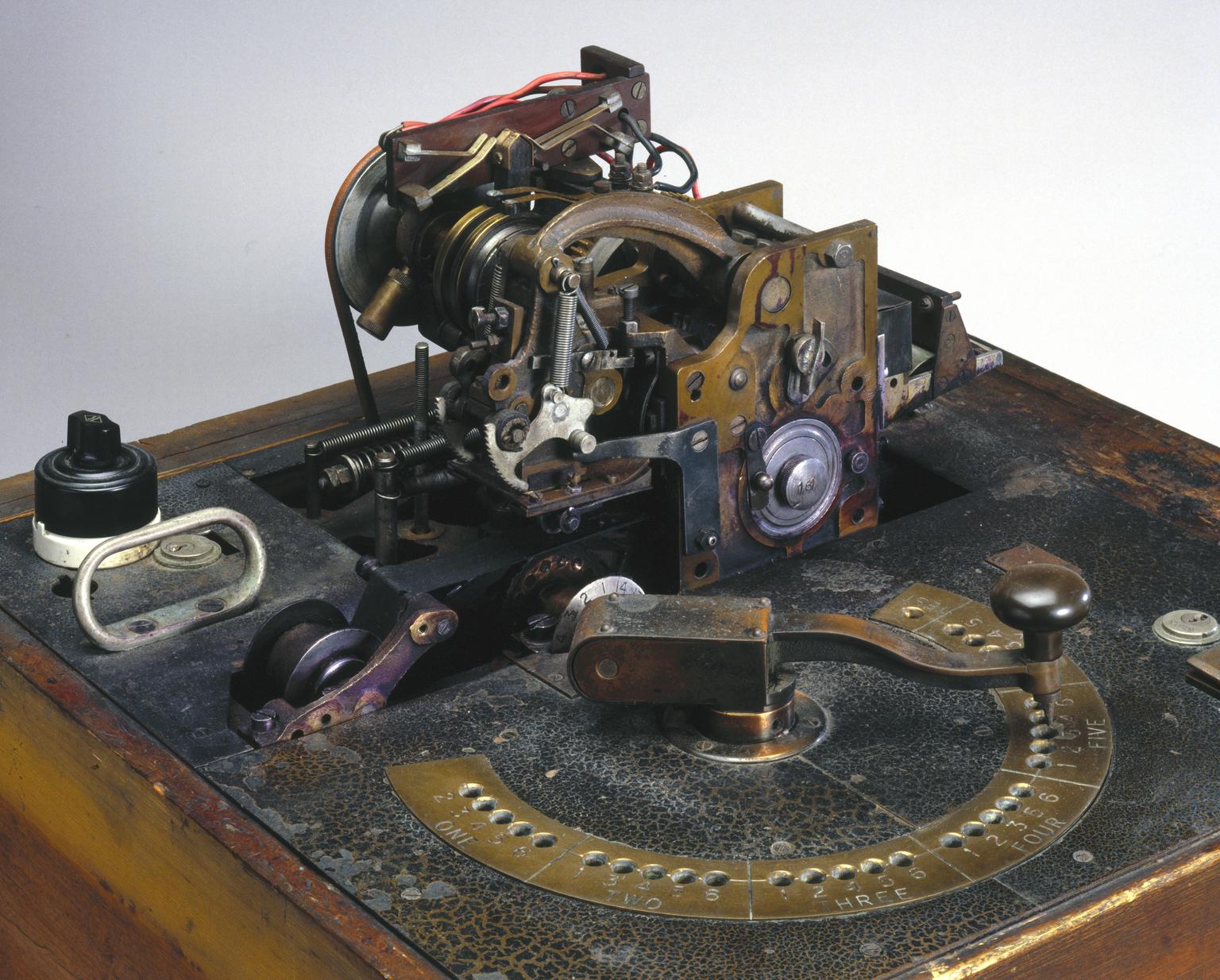 Totalisator Julius Totalisator | Science Museum Group Collection