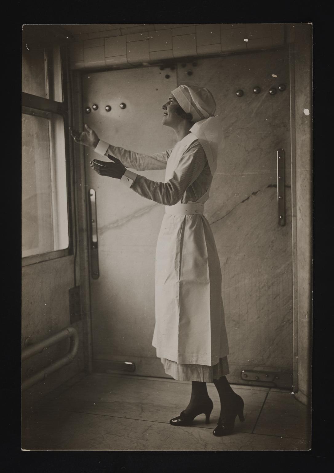 Api Rida Nurses General A photographic print of Medical, Nurses - General | Science Museum ...