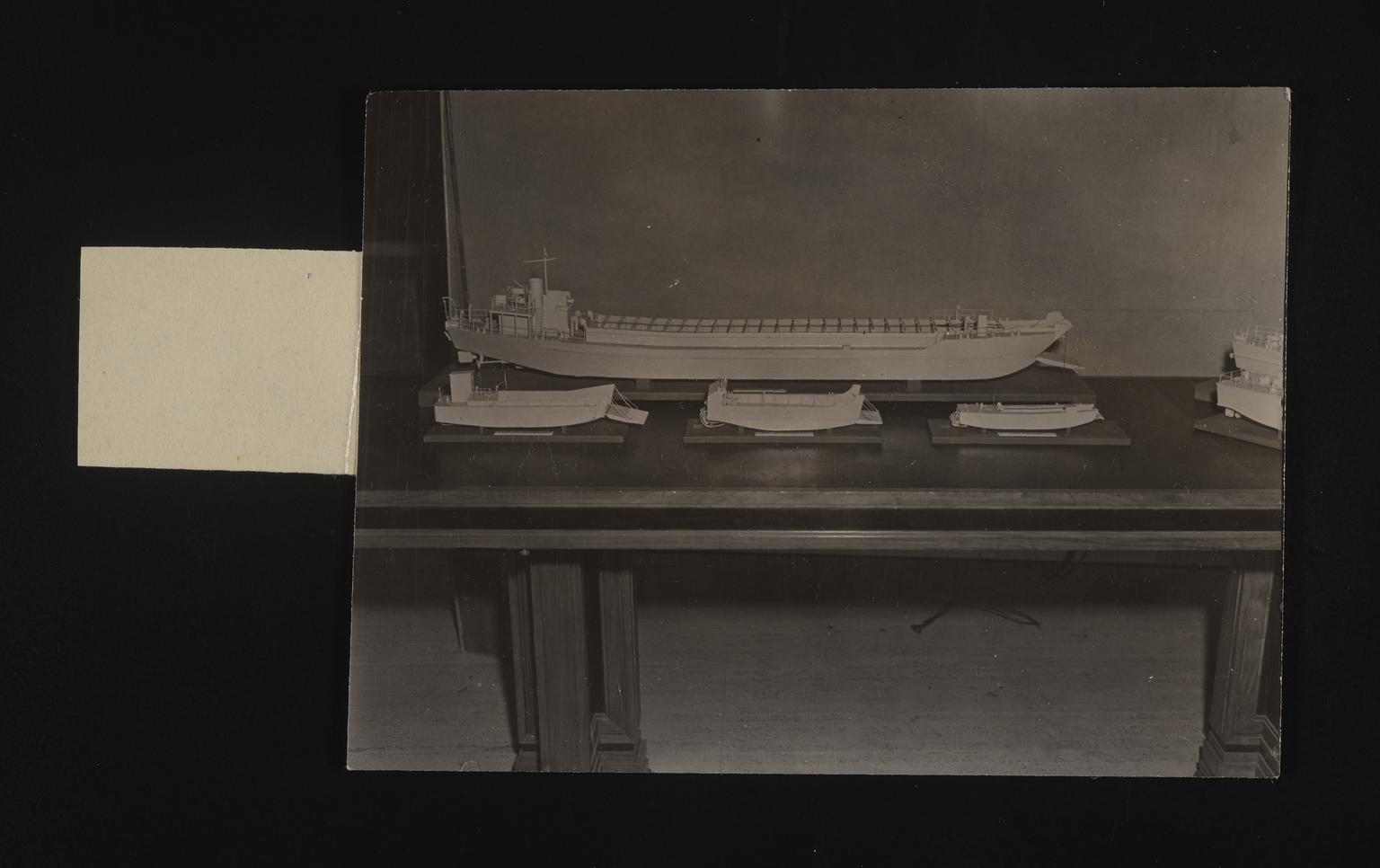 A photographic print of Models | Science Museum Group Collection