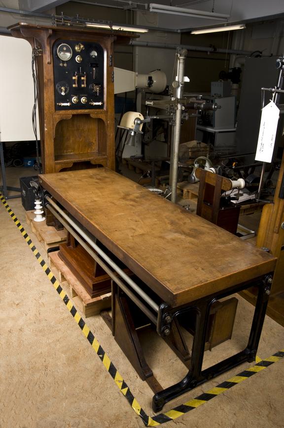 希少　サイエンスロンドン　90s Science London Diagnostic X-ray set, London, England, 1924-1929 | Science Museum