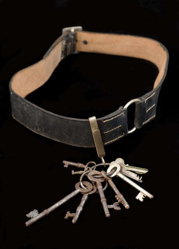 Leather belt, with keyring attached