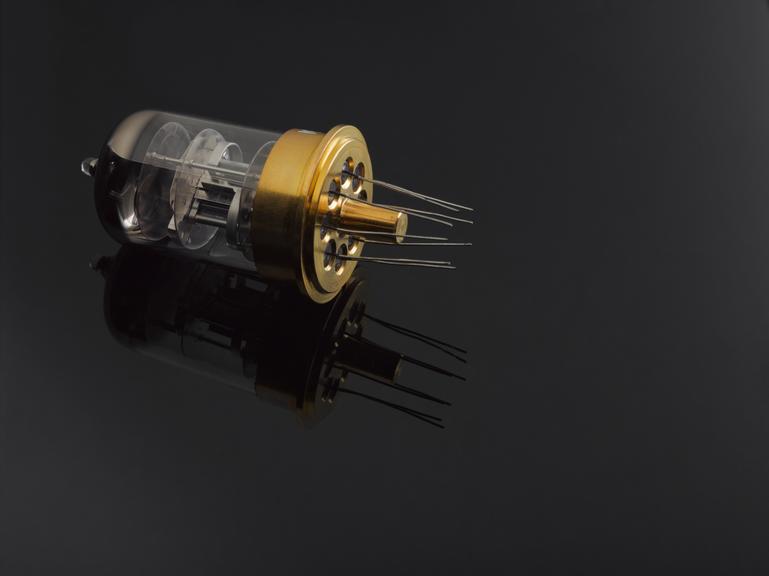 Submarine repeater pentode P.O