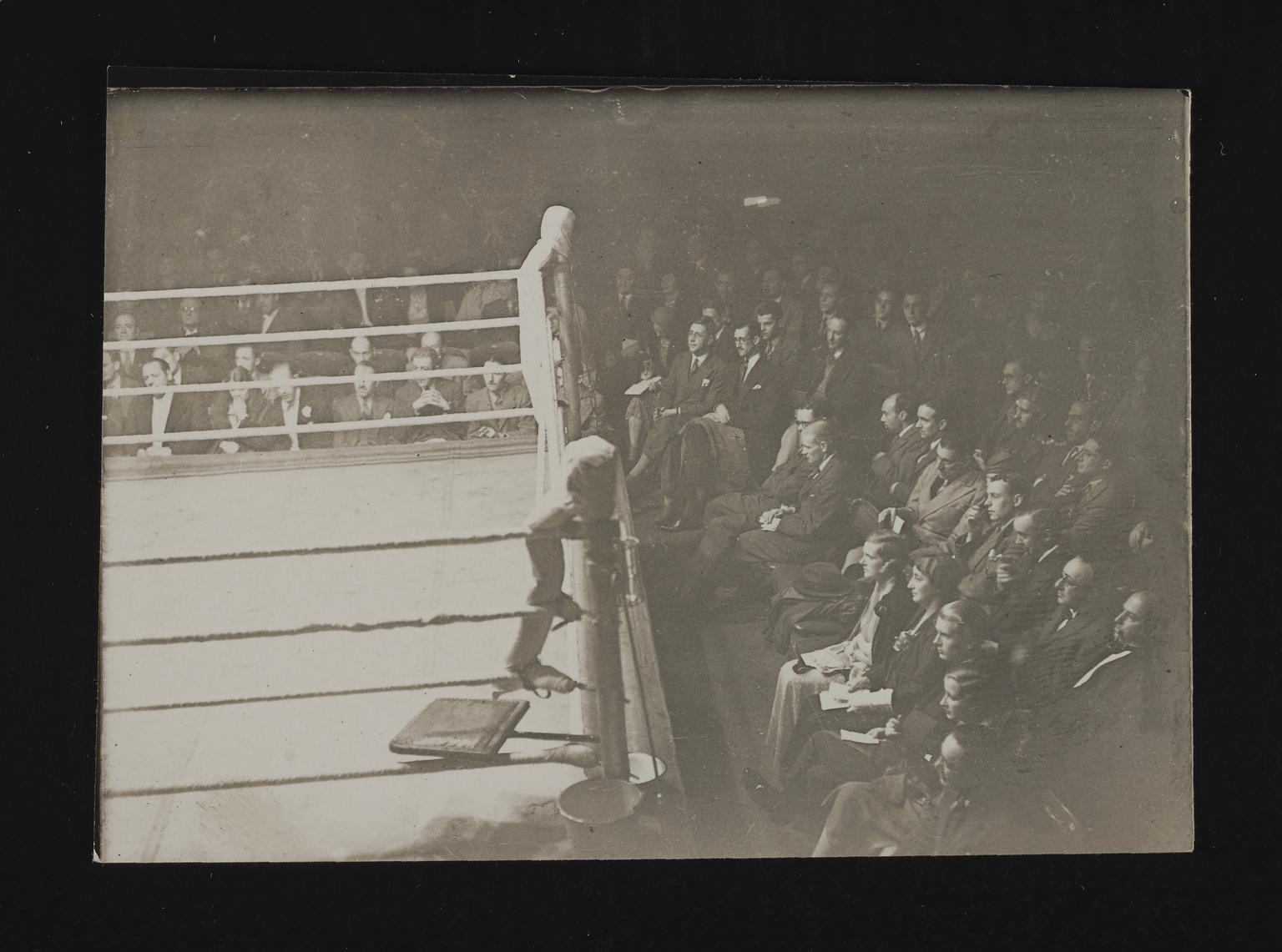 General Boxing A photographic print of Sports, Boxing, General, Amateur Only | Science ...