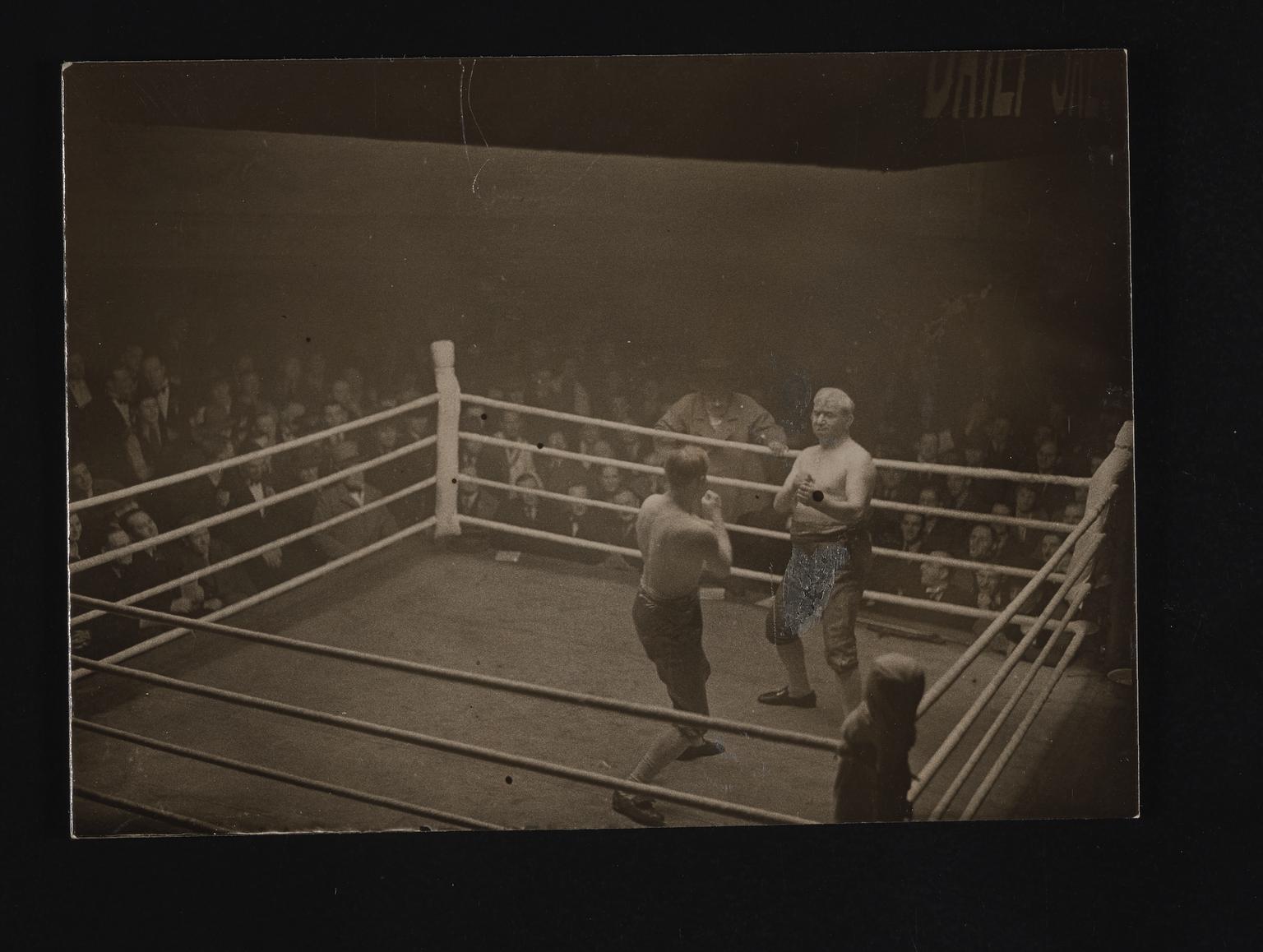 General Boxing A photographic print of Sports, Boxing, General Only | Science Museum ...
