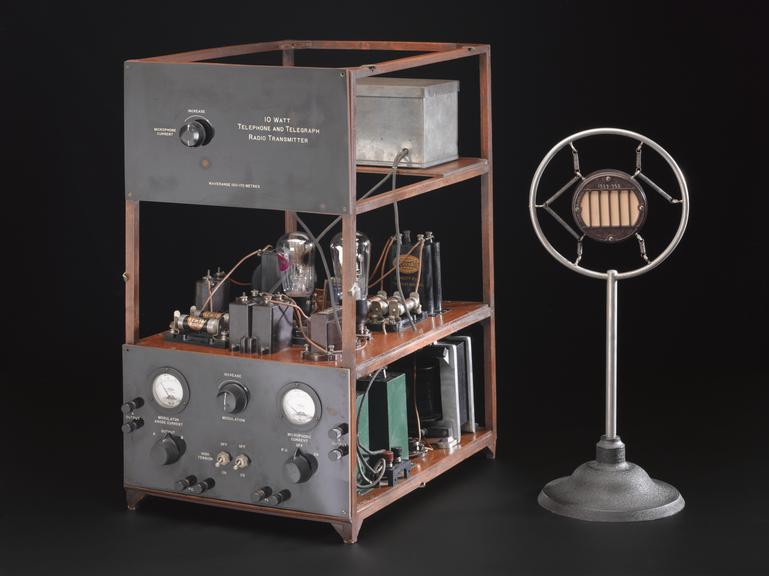 1933-353/1 (left): 'Igranic' short wave receiver