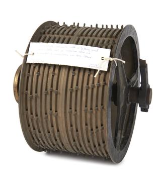 Carillion mechanism pinned barrel