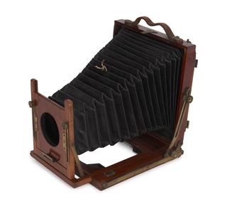 Triple Extension Plate Camera