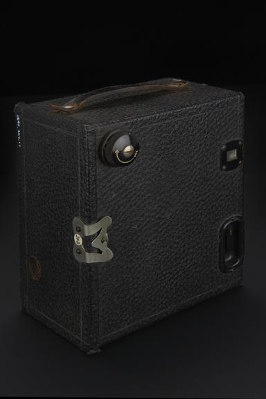 Thornton-Pickard "Stereo Puck" stereoscopic camera