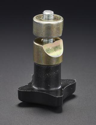 Star-shaped plastic clamping knob and screw