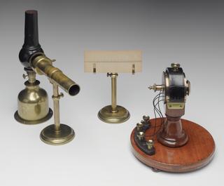 Scale with metal stand for Thompson mirror speaking galvanometer, 1858