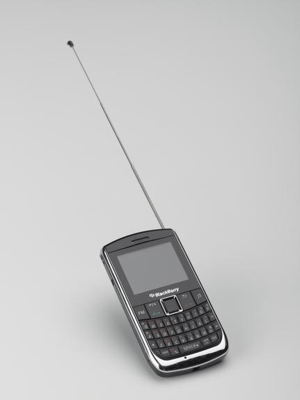 Anova W8900 mobile telephone, 2008-2012