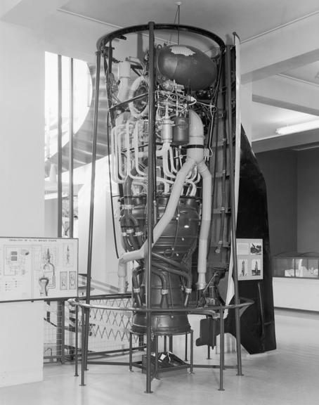 V2 rocket engine