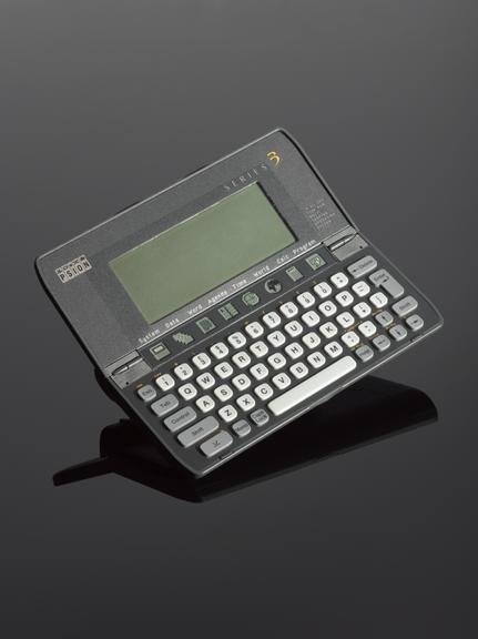 Psion Series 3 personal organiser, 1991