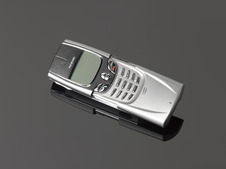 Nokia 8850 mobile telephone, 1999-2003