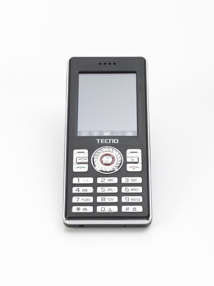 Tecno T400 mobile telephone, 2010-2012