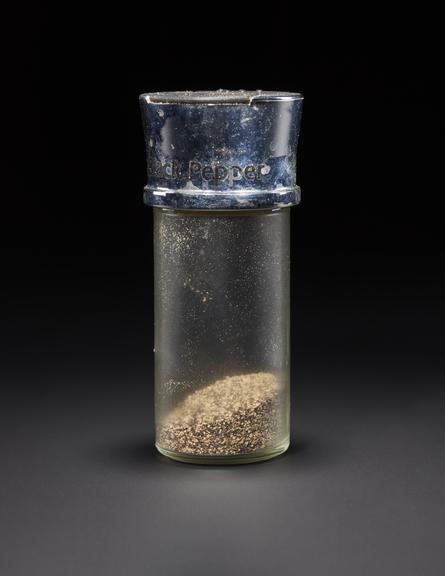 Pepper shaker