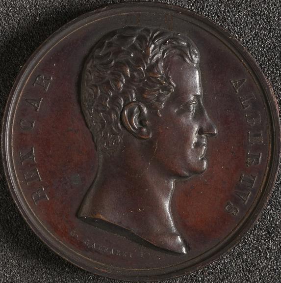 Copper medal presented to unnamed doctor(?), by G.