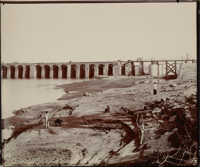 Photograph, Assuan Dam