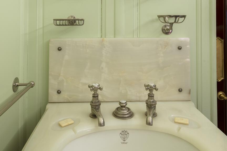 Queen Mary's Royal Saloon