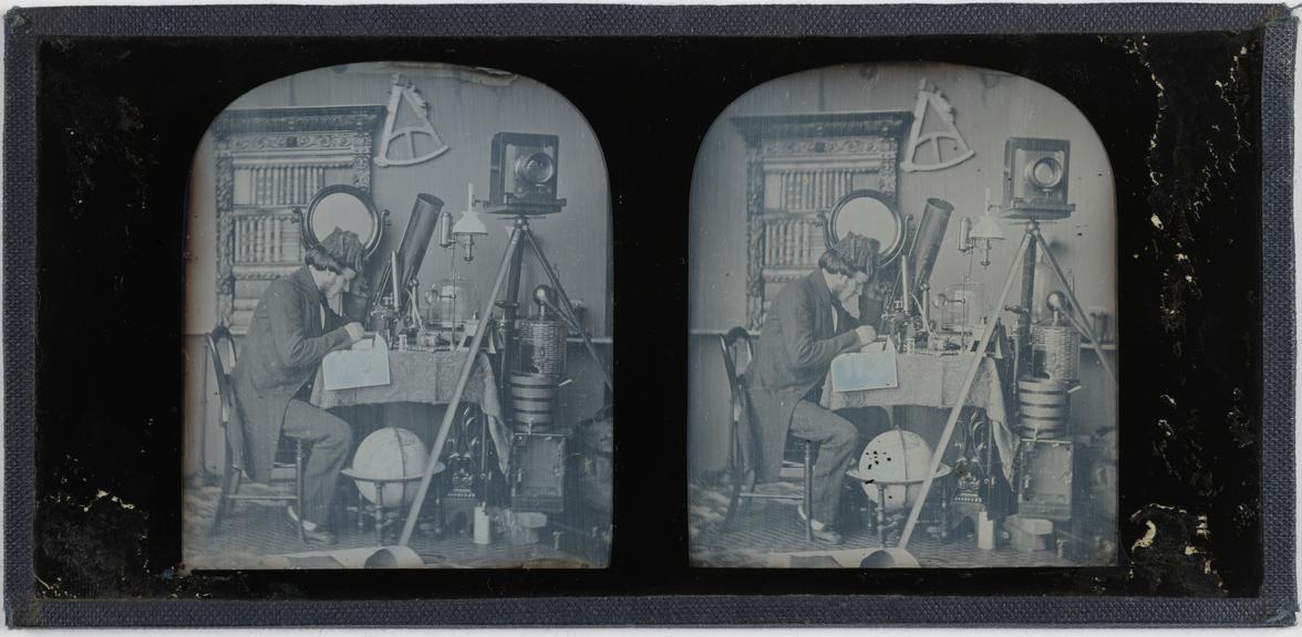 Black and white stereoscopic daguerreotype showing a man