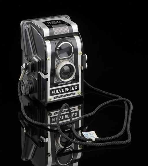 Ross Ensign Fulvueflex box camera with synchro flash camera