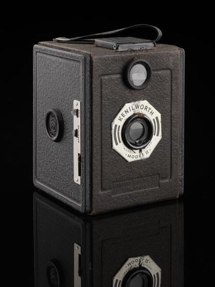 Kenilworth Model II box camera, Standard Cameras Limited, 1945