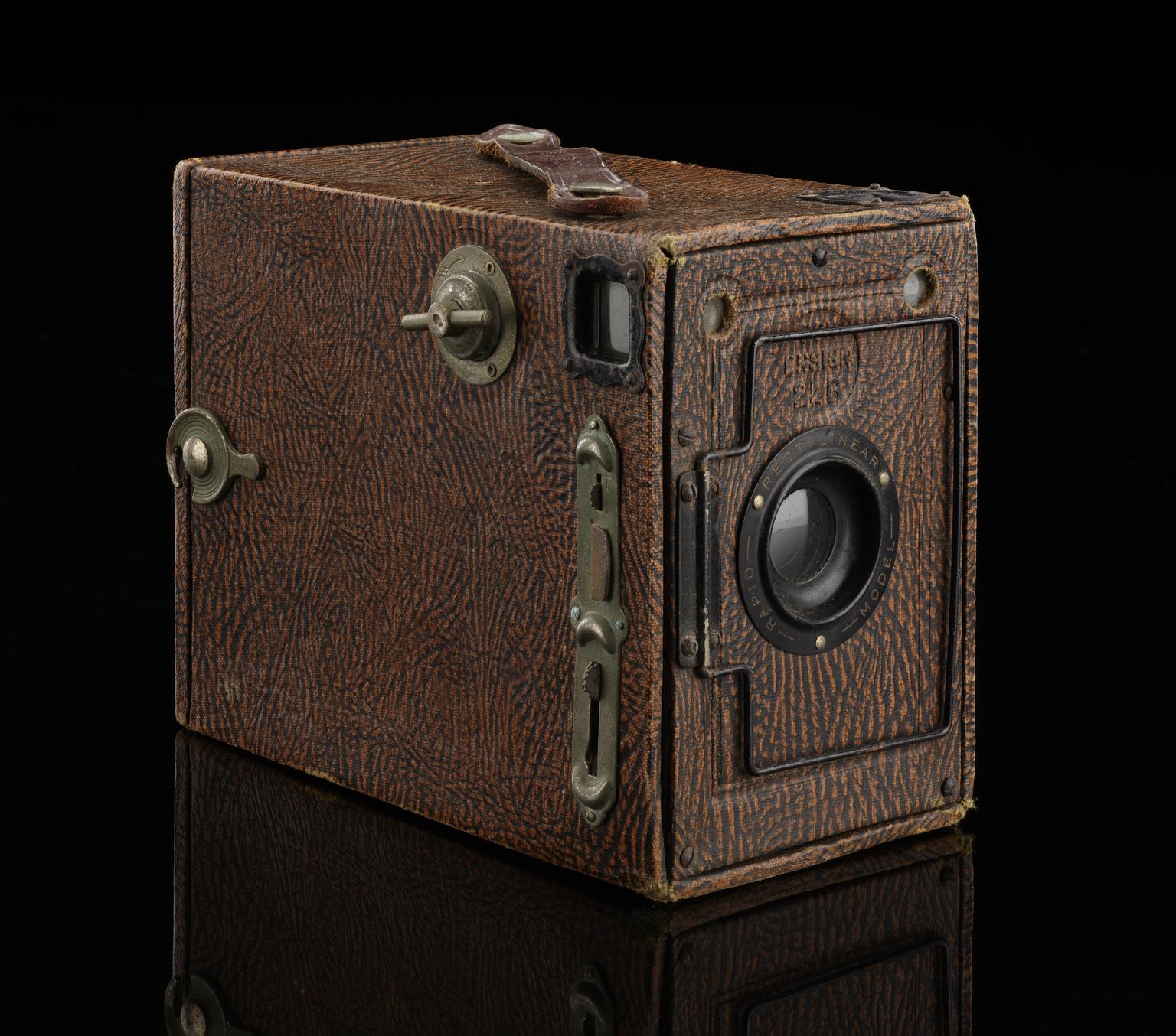 Camera, Ensign 2 1/2 B | Science Museum Group Collection